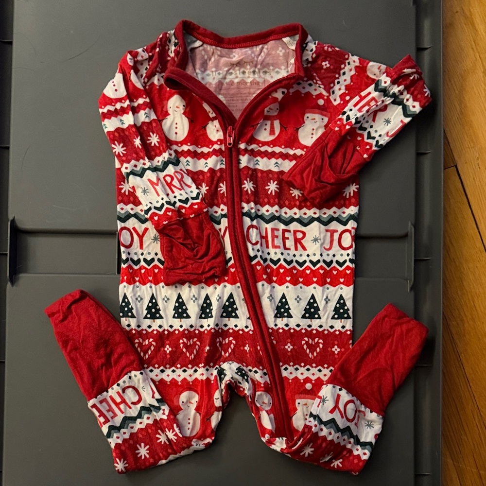 Little sleepies fair isle 3-6mo zippy